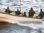 لحج نيوز - قارب قرصنة في الساحل الصومالي