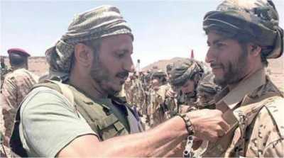 لحج نيوز - ظهور جديد طارق صالح مع أحد أفراد القوات التي يقودها غرب اليمن في صورة مثيرة.. تفاصيل هامة   